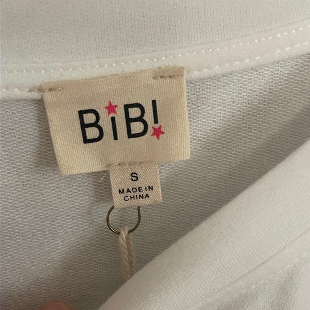 BiBi White Tee with Blue Star Design - Picture 3 of 7